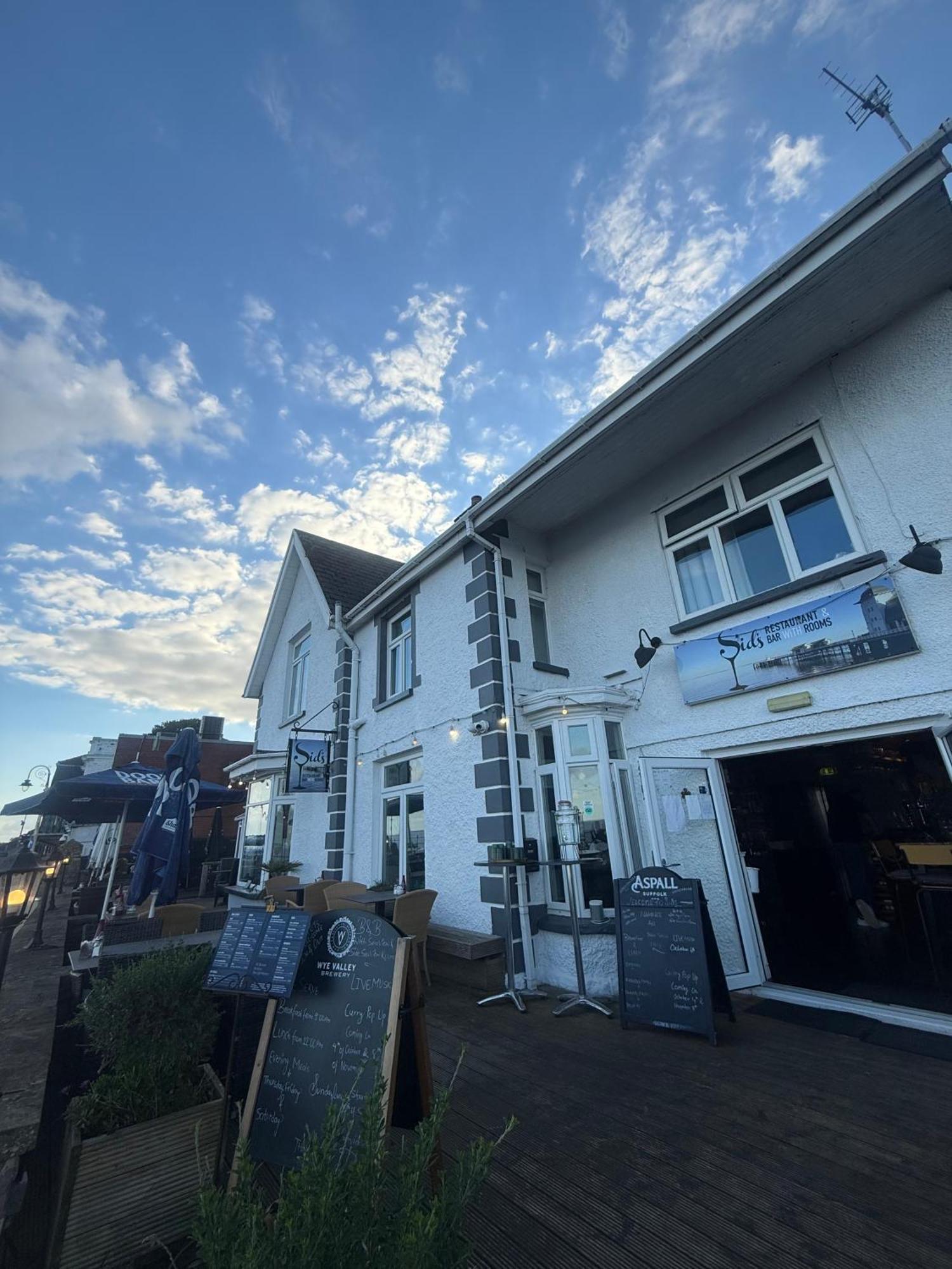 Sids Restaurant And Bar With Rooms Cardiff Extérieur photo